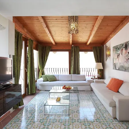 Luxury Center, Terrace With Views