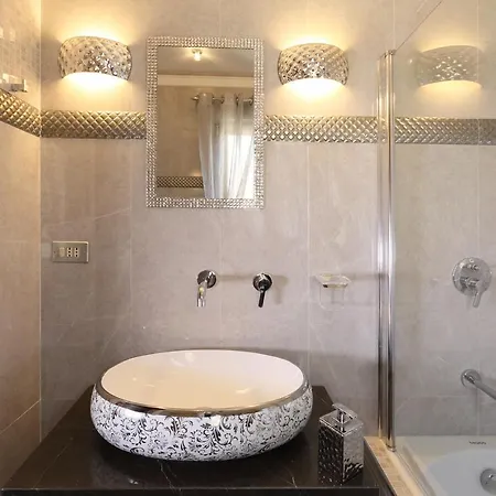 Luxury Center, Terrace With Views Villa