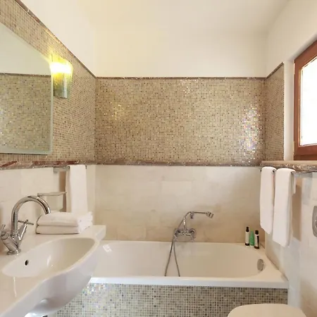 Villa Luxury Center, Terrace With Views